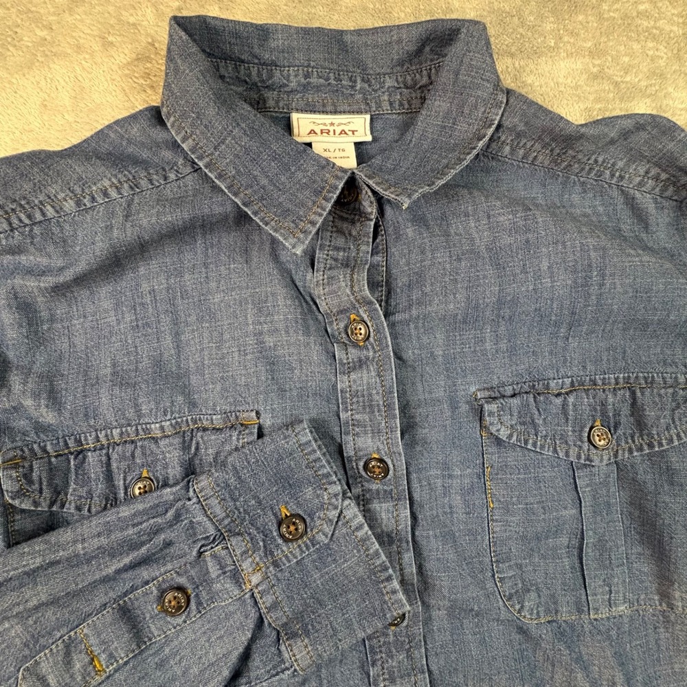 Ariat Women's XL Blue Chambray Western LS Pullover Workwear Shirt